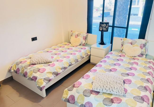 Apartamento en La Zenia - f4080 Apartamento en La Zenia - f4080