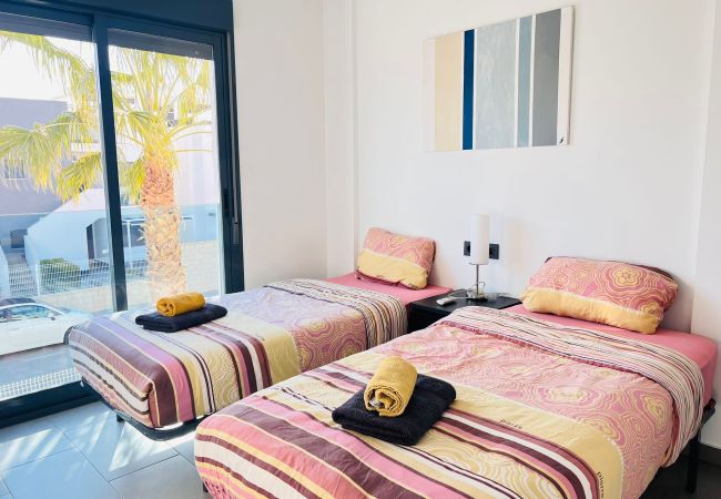 Apartamento en La Zenia - f4114 Apartamento en La Zenia - f4114