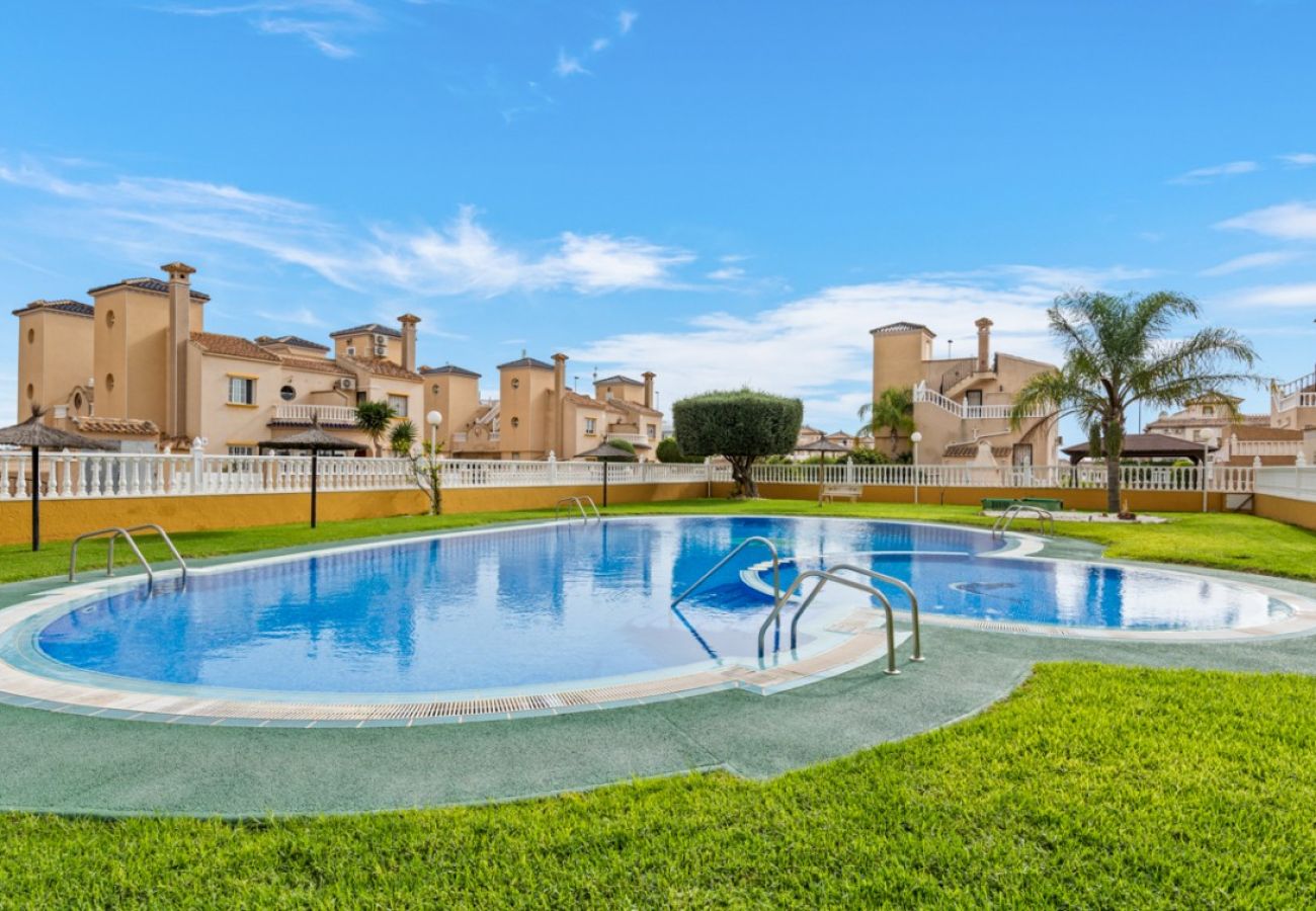 Apartamento en Orihuela Costa - Apartamento Lomas de Cabo roig Zodiaco 