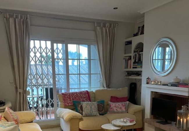 Terraced House in Villamartín - destino Terraced House in Villamartín - destino