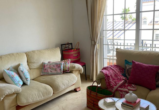 Terraced House in Villamartín - destino Terraced House in Villamartín - destino